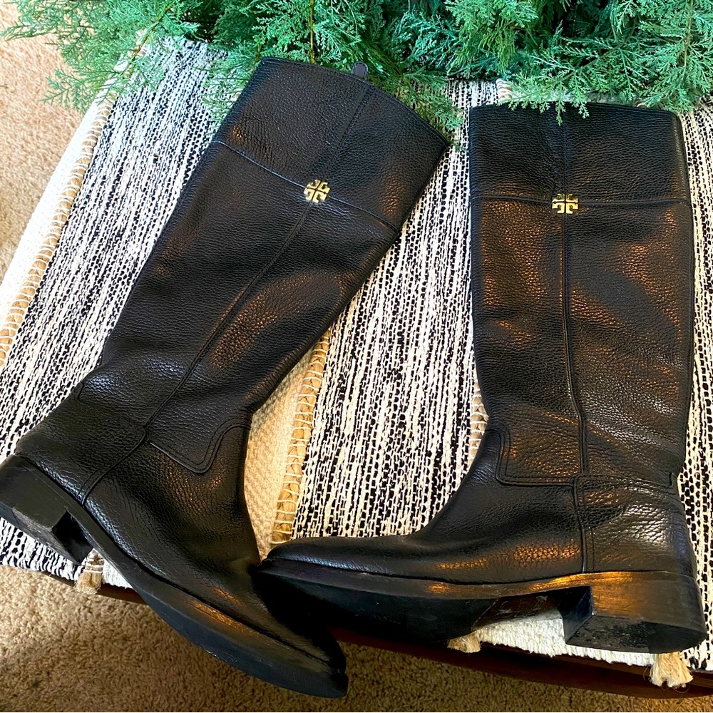 Tory Burch Women Leather Pebbled Black Gold Logo Tall Riding Zip Boots Size 5.5